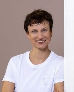 Dr. Birgit Anker