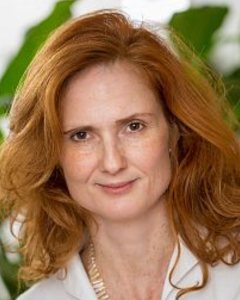 Dr. Katja Stelzer