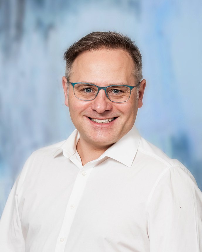 Dr. Andras Cseh
