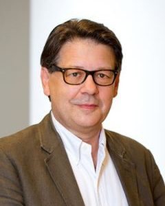 Dr. Reiner Simak